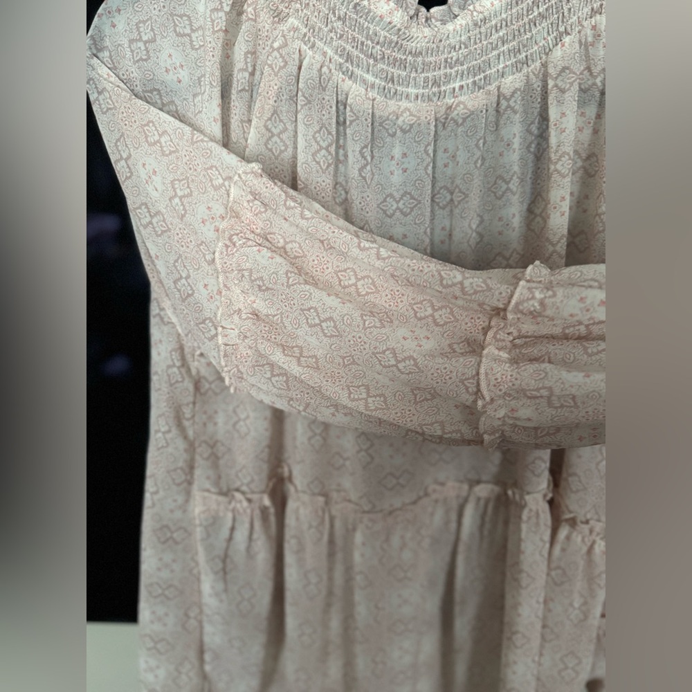 Doe & Rae Beige Patterned Blouse - Picture 5 of 7